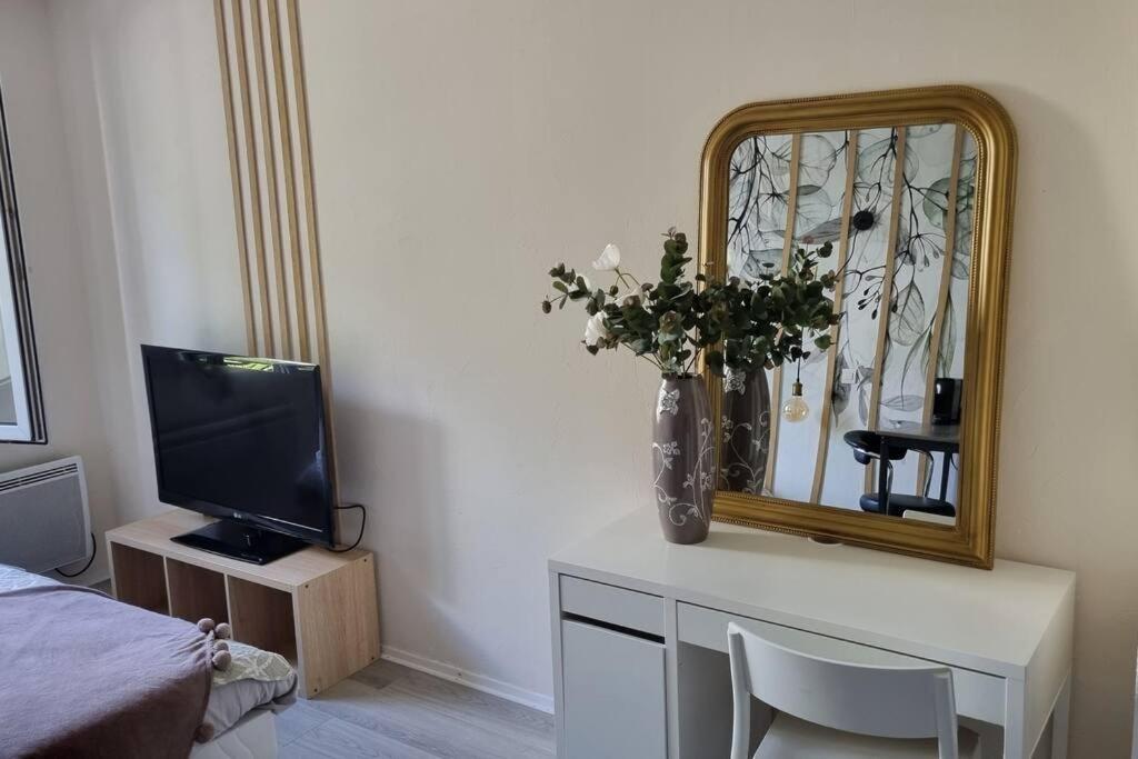 Hsh France Location Disney Land Paris - Suite Nicolas - Appartement De Charme Биси Сен Жорж Екстериор снимка